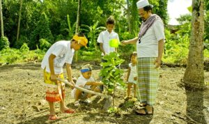 Lomba Fotografi 90 Thn Kolsani - Tommy Sasongko