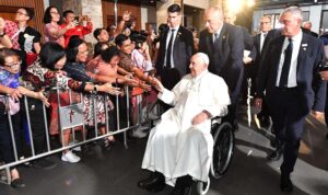 Kunjungan Paus Fransiskus di Gereja Katedral Jakarta