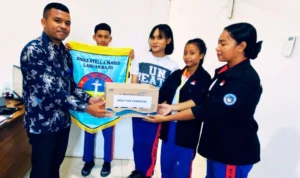 OSIS SMKS Stella Maris Labuan Bajo Galang Donasi bagi Korban Letusan Gunung Lewotobi 1