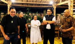 Pernah Bersama di Roma Lima Sahabat Reuni di Jogja 1